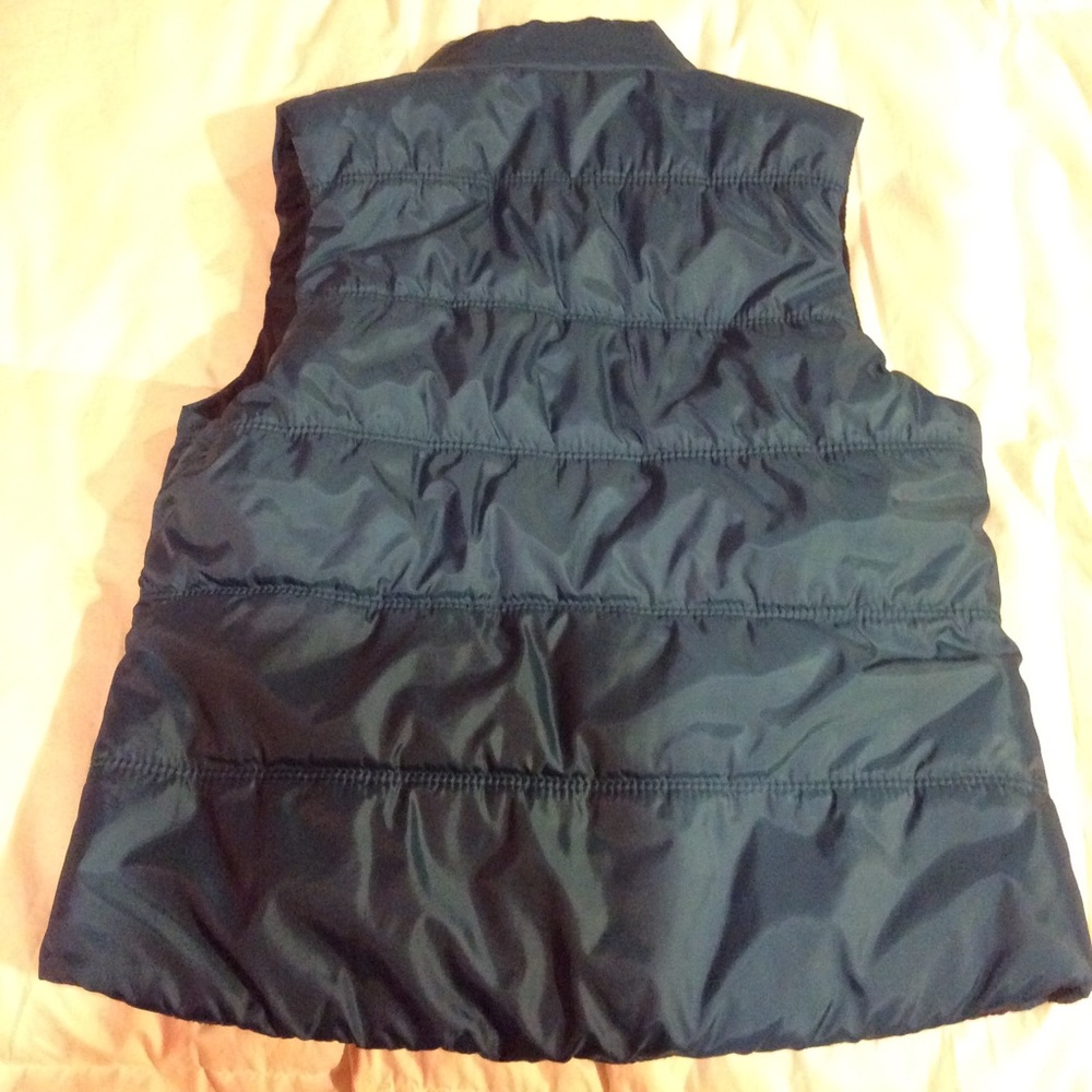 Vest - Picture 3 of 4